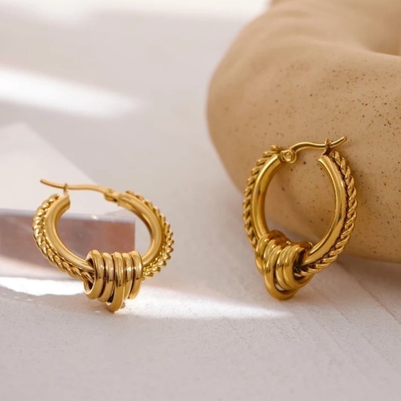 NEW 18k Gold Plated Braided Hoops Earrings - Picture 10 of 11